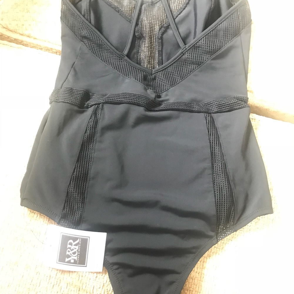 Bathing suit - Picture 3 of 5
